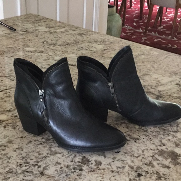 earth origins alta ankle boots